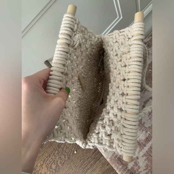 ZARA Macrame Woven Medium Hand Made Boho Bohemian Cream Shoulder Purse LIKE NEW - Picture 10 of 16
